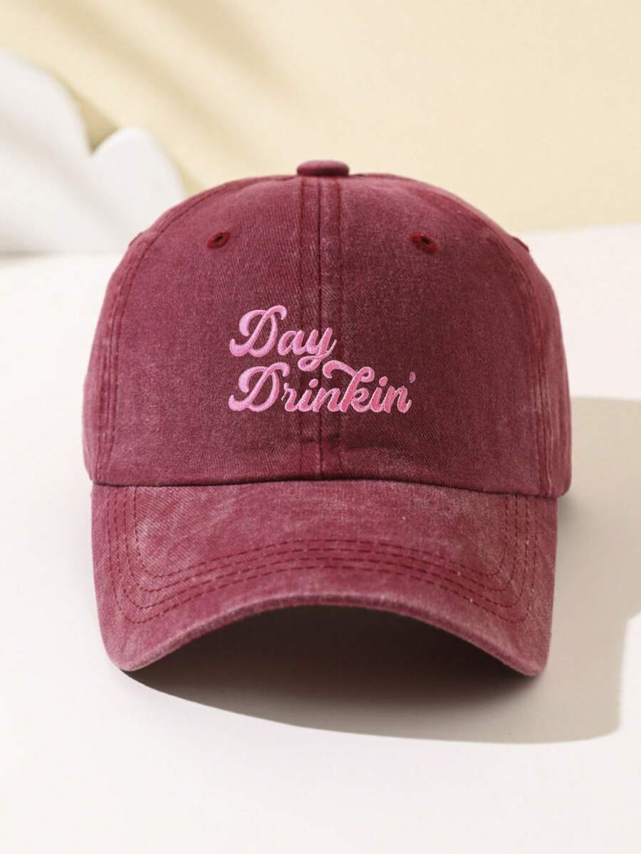 1 Stück modische, weiche Damen Baseball Kappe mit gesticktem "Day Drinkin" Text, verstellbare Krempe, atmungsaktiv für Outdoor Sport, Camping, Reisen, Urlaubsgeschenk