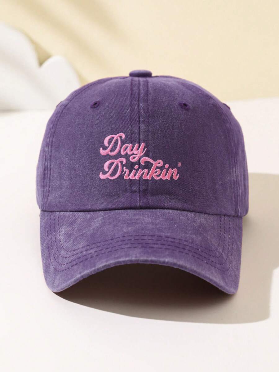 1 Stück modische, weiche Damen Baseball Kappe mit gesticktem "Day Drinkin" Text, verstellbare Krempe, atmungsaktiv für Outdoor Sport, Camping, Reisen, Urlaubsgeschenk