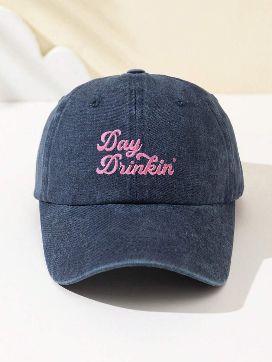 1 Stück modische, weiche Damen Baseball Kappe mit gesticktem "Day Drinkin" Text, verstellbare Krempe, atmungsaktiv für Outdoor Sport, Camping, Reisen, Urlaubsgeschenk