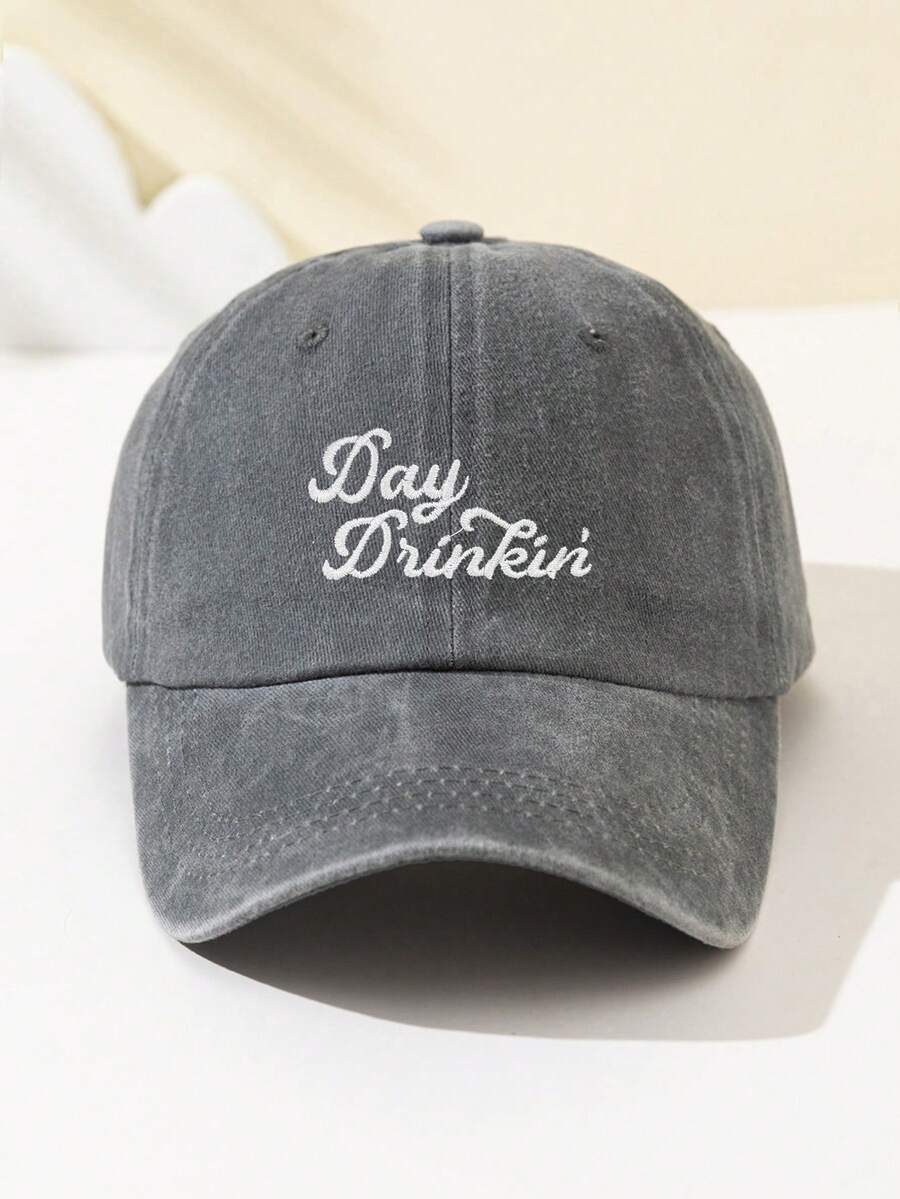 1 Stück modische, weiche Damen Baseball Kappe mit gesticktem "Day Drinkin" Text, verstellbare Krempe, atmungsaktiv für Outdoor Sport, Camping, Reisen, Urlaubsgeschenk