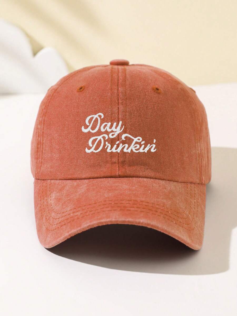 1 Stück modische, weiche Damen Baseball Kappe mit gesticktem "Day Drinkin" Text, verstellbare Krempe, atmungsaktiv für Outdoor Sport, Camping, Reisen, Urlaubsgeschenk