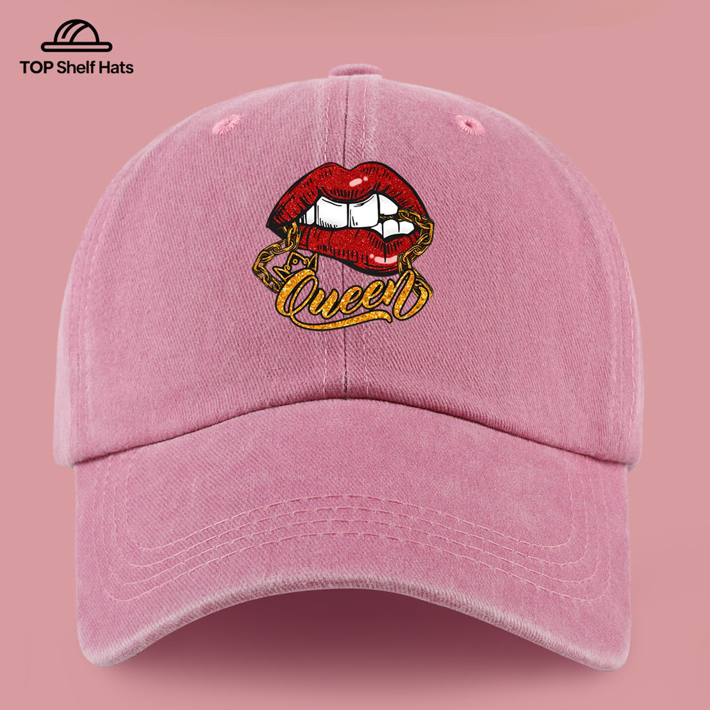 1pc Red Lip Golden Chain Queen Print Baseball Cap, Individual Trendy Dad Hat, Fashionable Street Style Casual Hat, Unisex Adjustable Size, Hip-Hop Street Dance Hat, Best Friend Outing Styling Hat, Music Festival Trendy Essential Hat